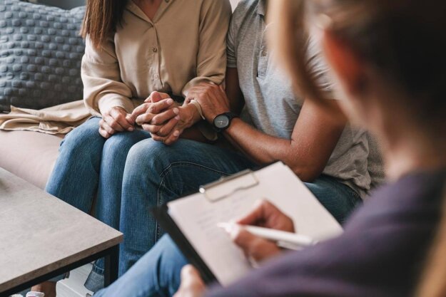 Couples Therapy in Ashburn, VA couple in ashburn va couples therapy