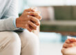 people with folded hands discussing signs you need dual diagnosis treatment